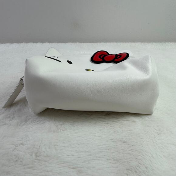 The Crème Shop × Hello Kitty White Travel Makeup Pouch / Bag Set - Picture 4 of 12